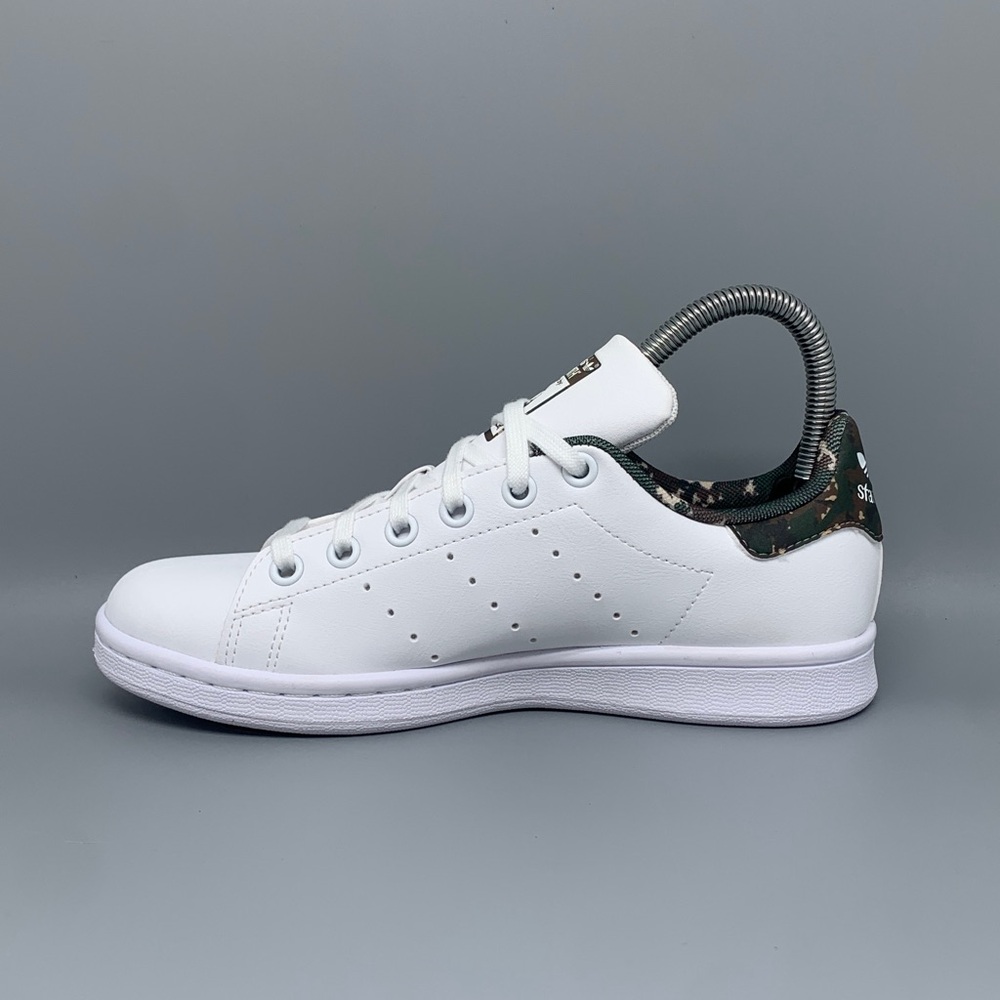 Adidas Stan Smith J ID7219 White Camo Shoes Youth Sz 4 EU 36 - Picture 7 of 11